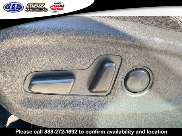 Vehicle image 13 of 22