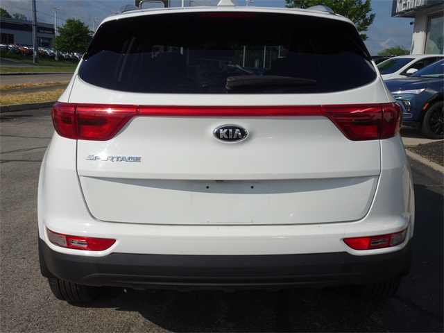 Vehicle image 6 of 24