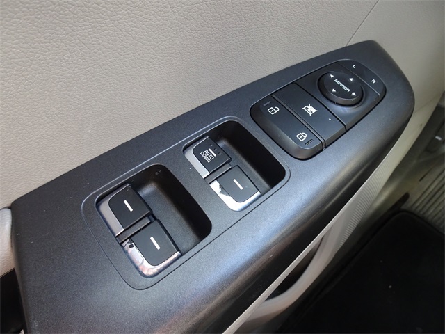 Vehicle image 24 of 24