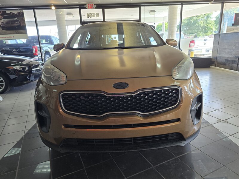 2017 Kia Sportage LX Image 2 of 26