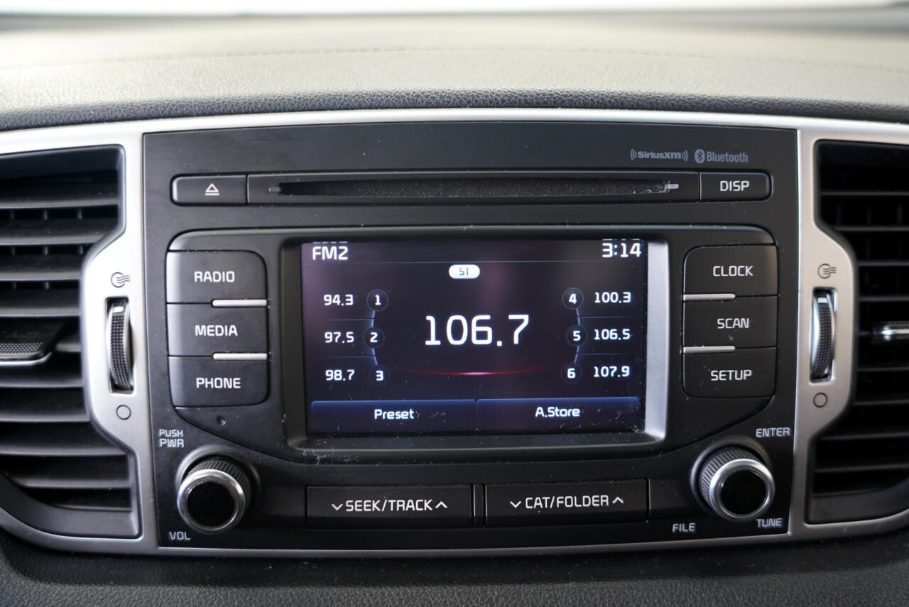Vehicle image 18 of 35