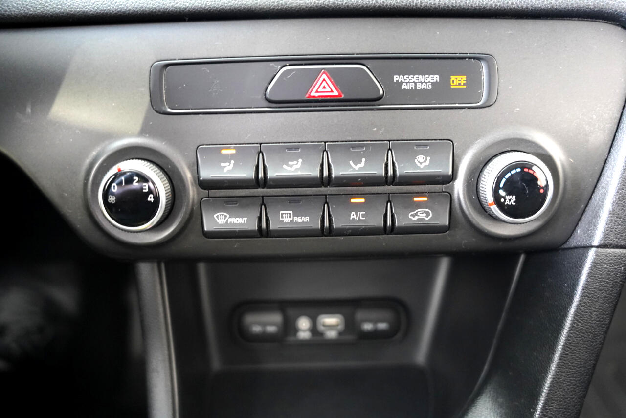 Vehicle image 20 of 35