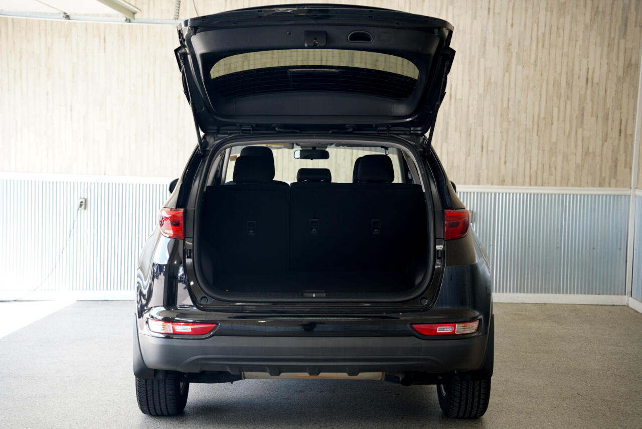 Vehicle image 34 of 35