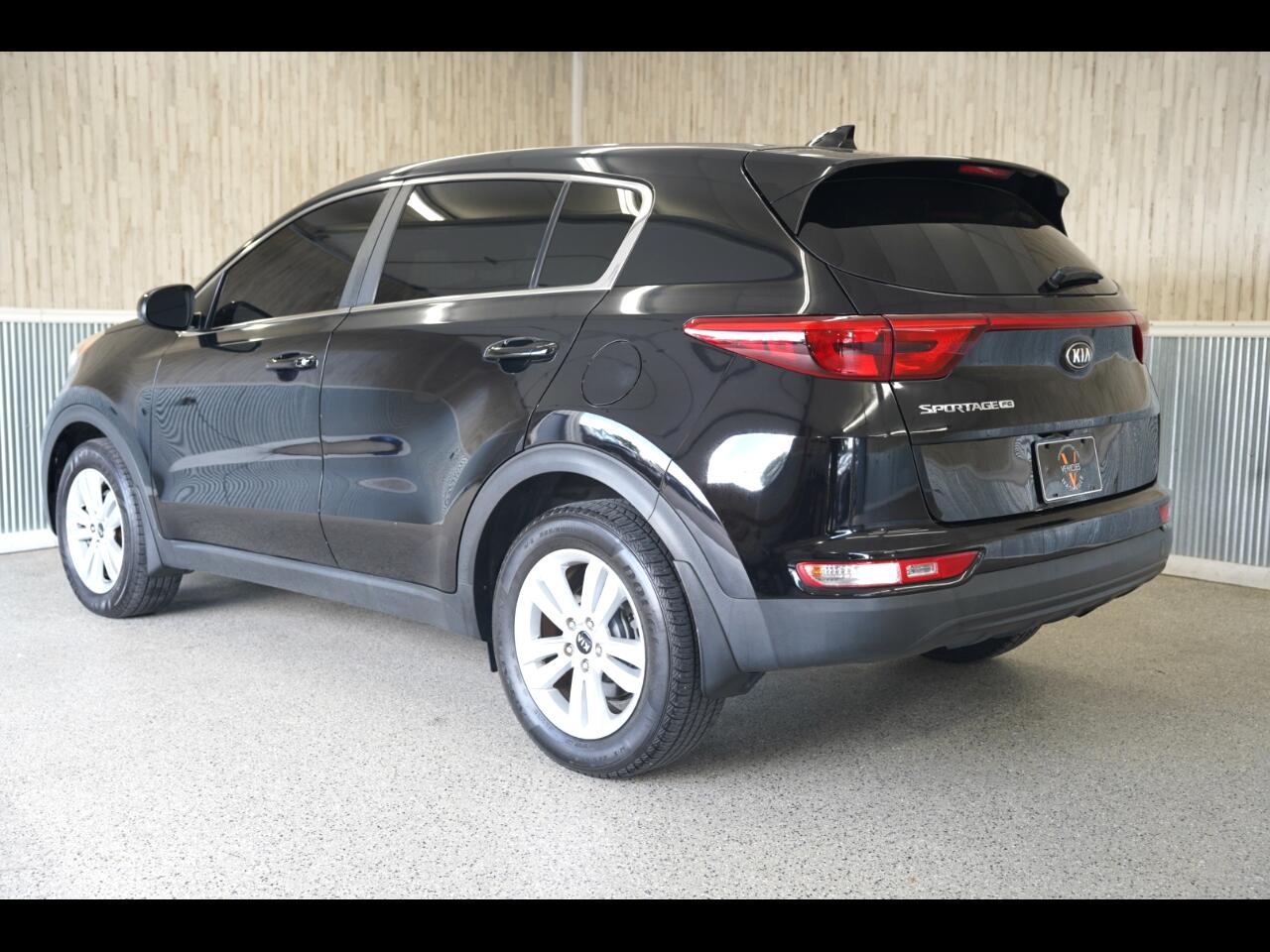 Vehicle image 9 of 35