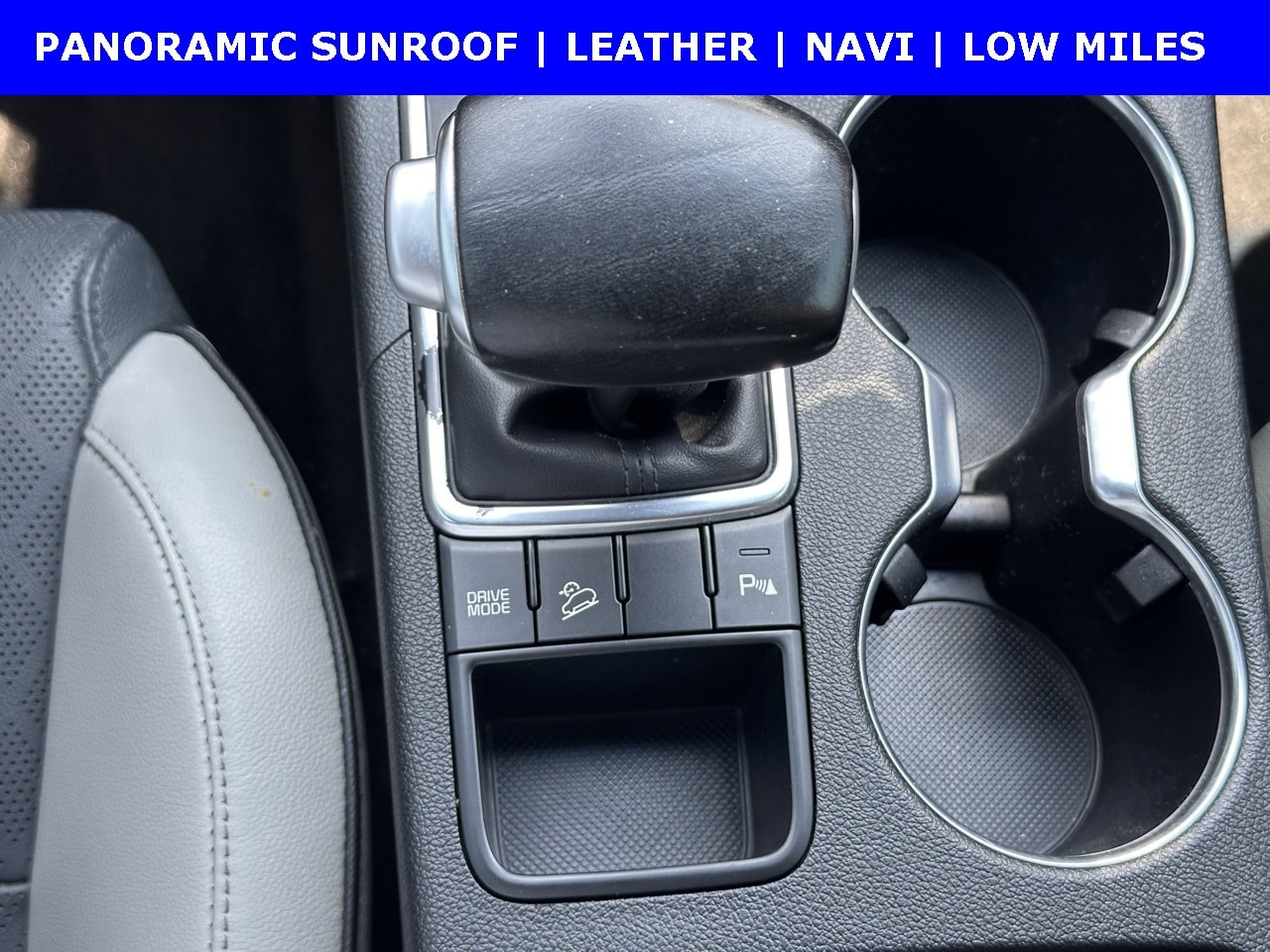 Vehicle image 25 of 30