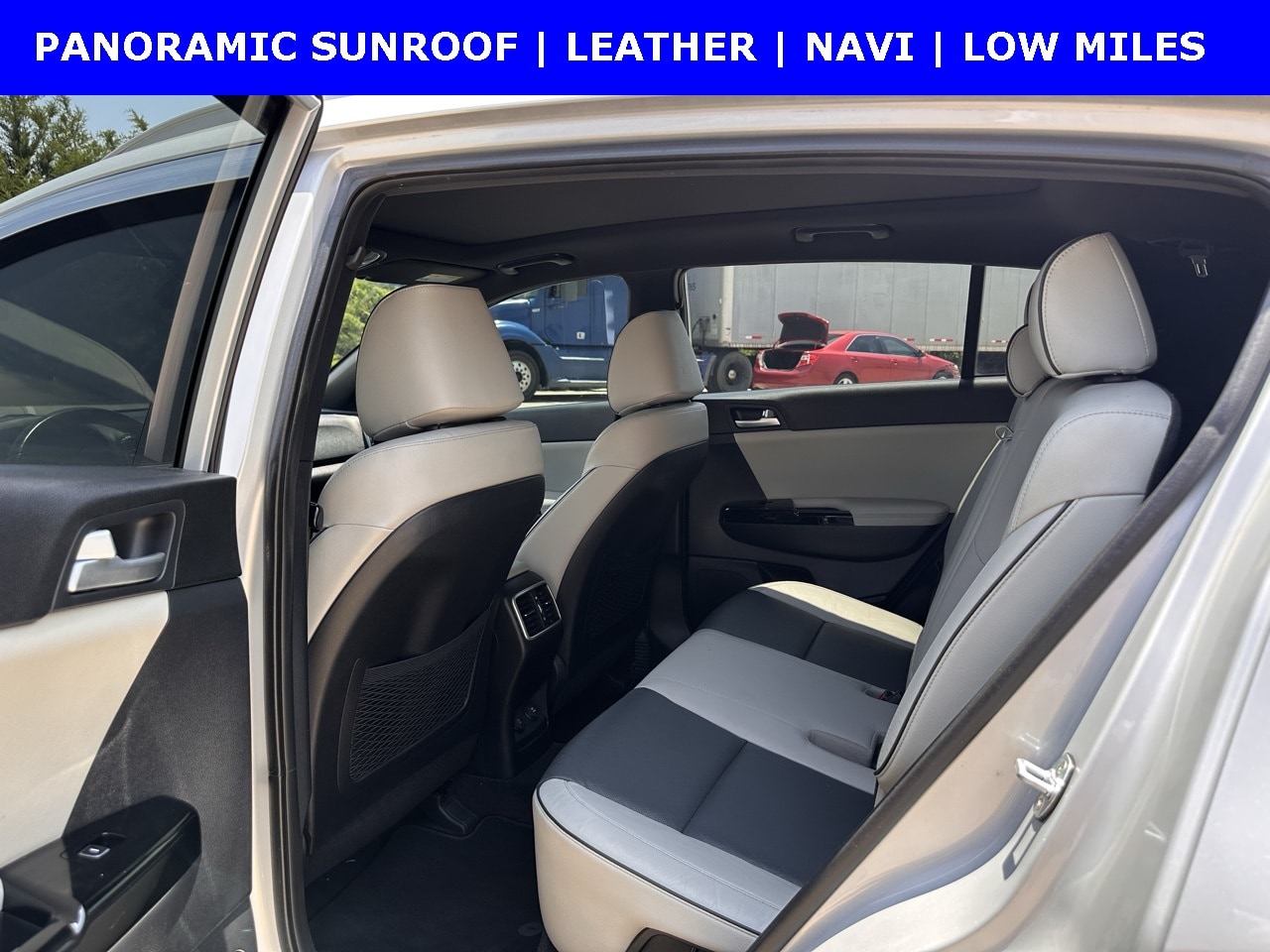 Vehicle image 8 of 30