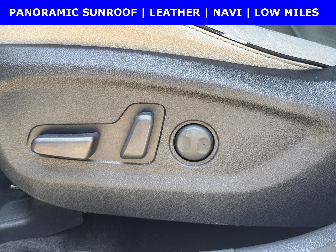 Vehicle image 24 of 30