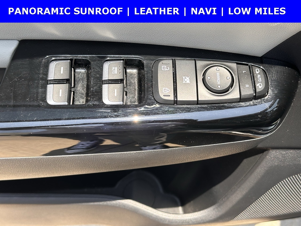 Vehicle image 26 of 30