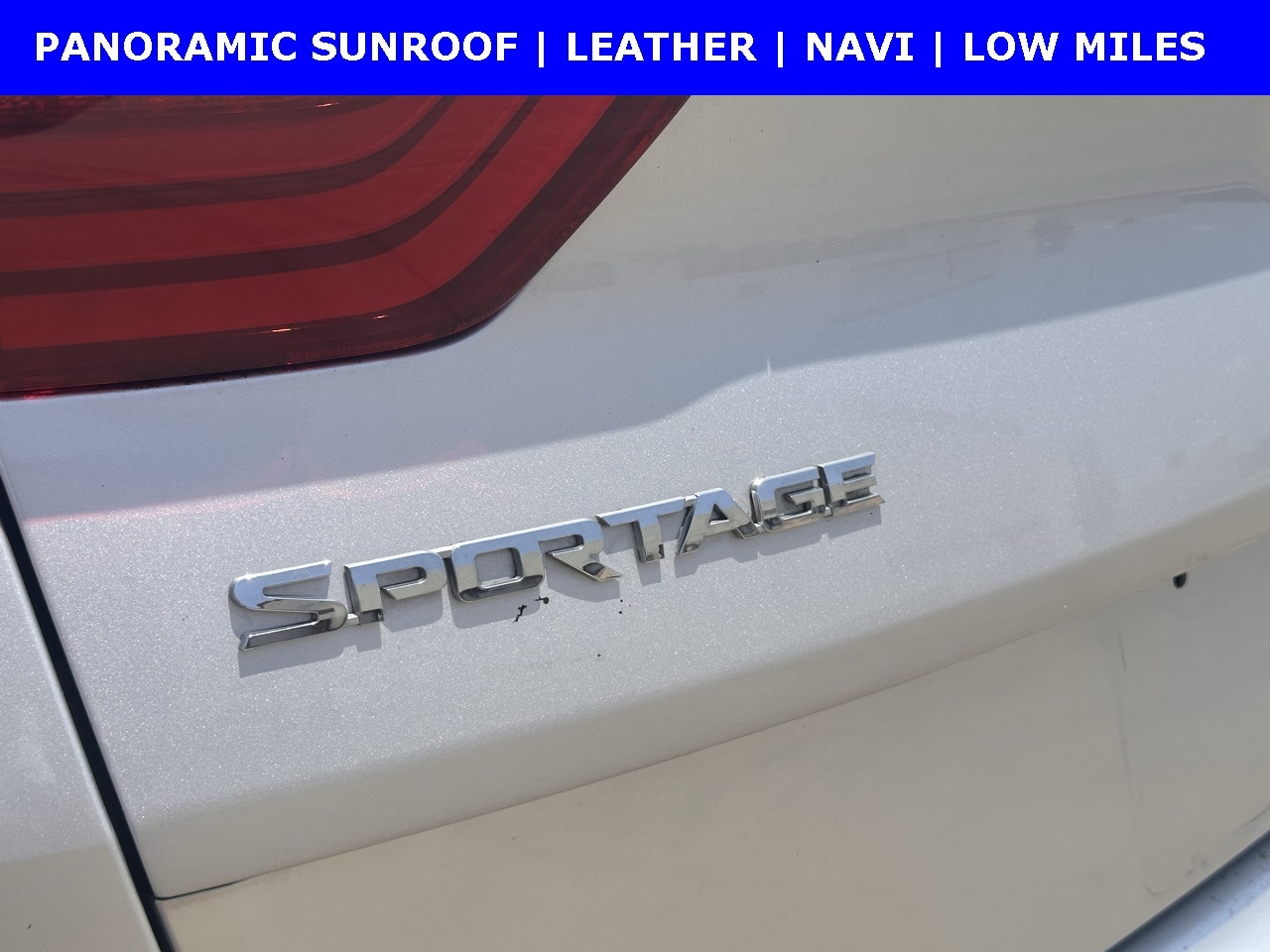 Vehicle image 21 of 30