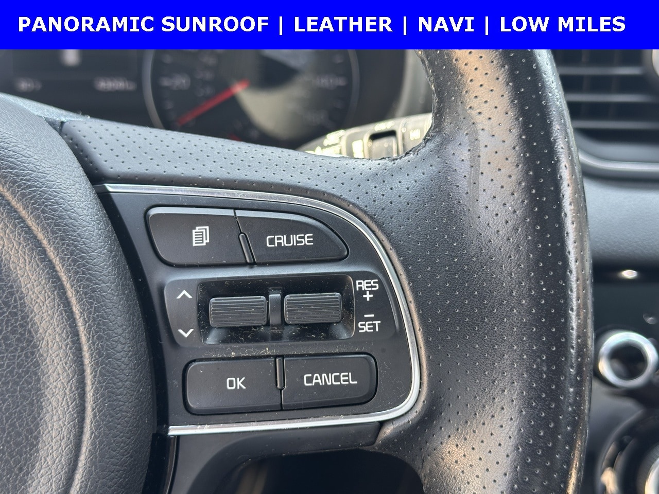 Vehicle image 28 of 30