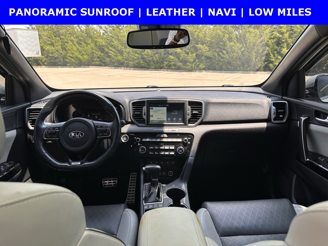 Vehicle image 9 of 30
