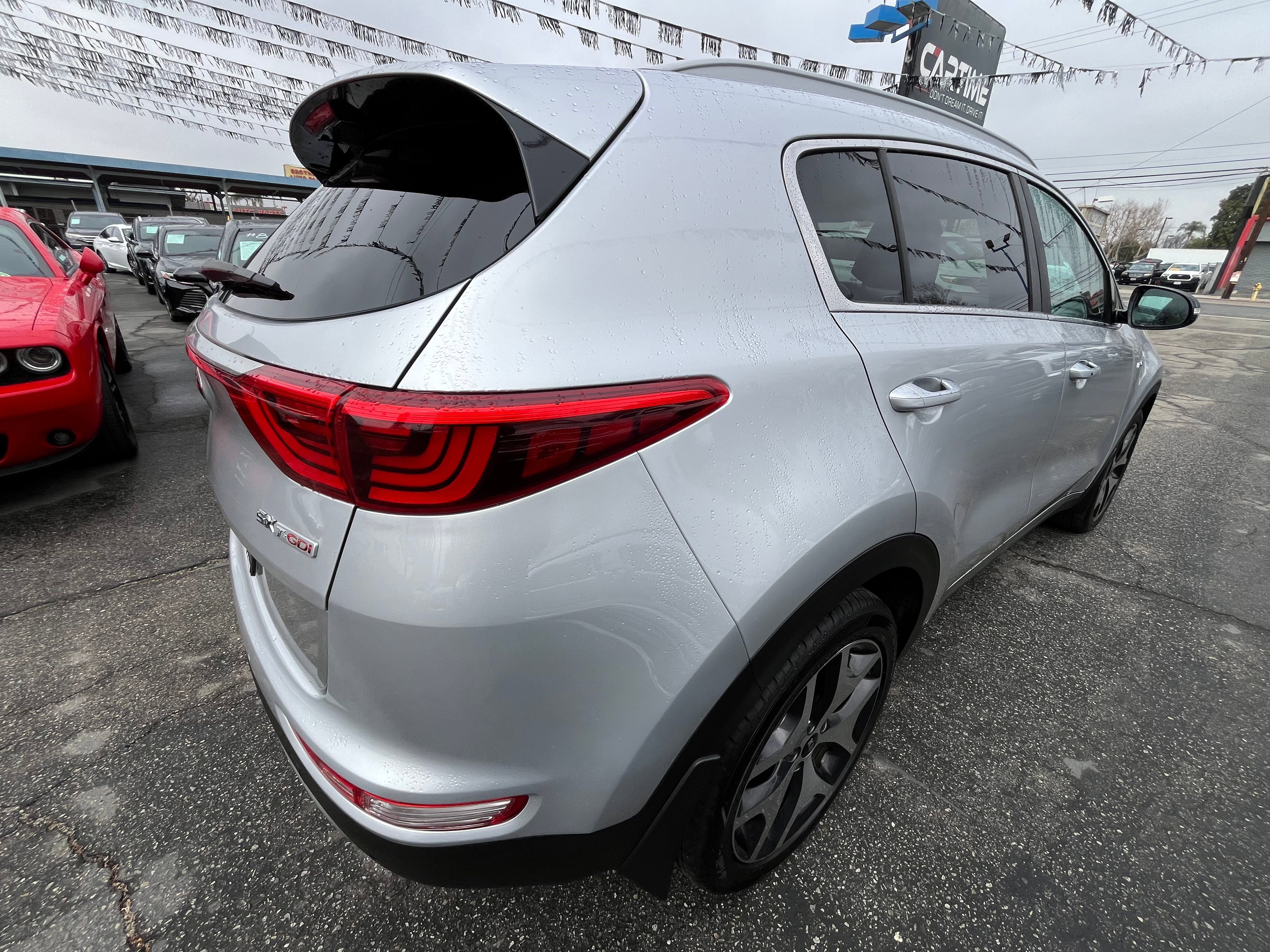 Vehicle image 15 of 70
