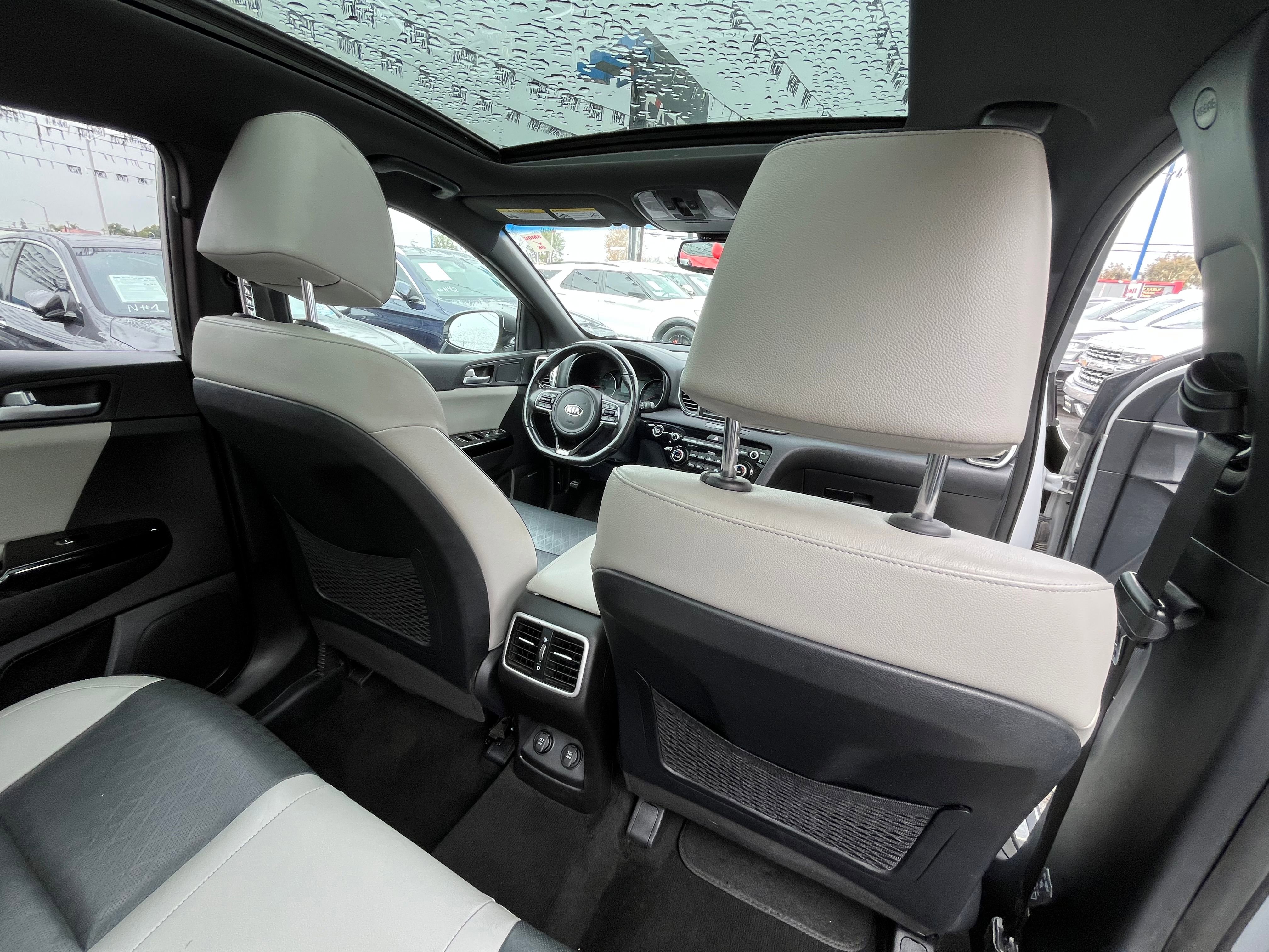 Vehicle image 63 of 70