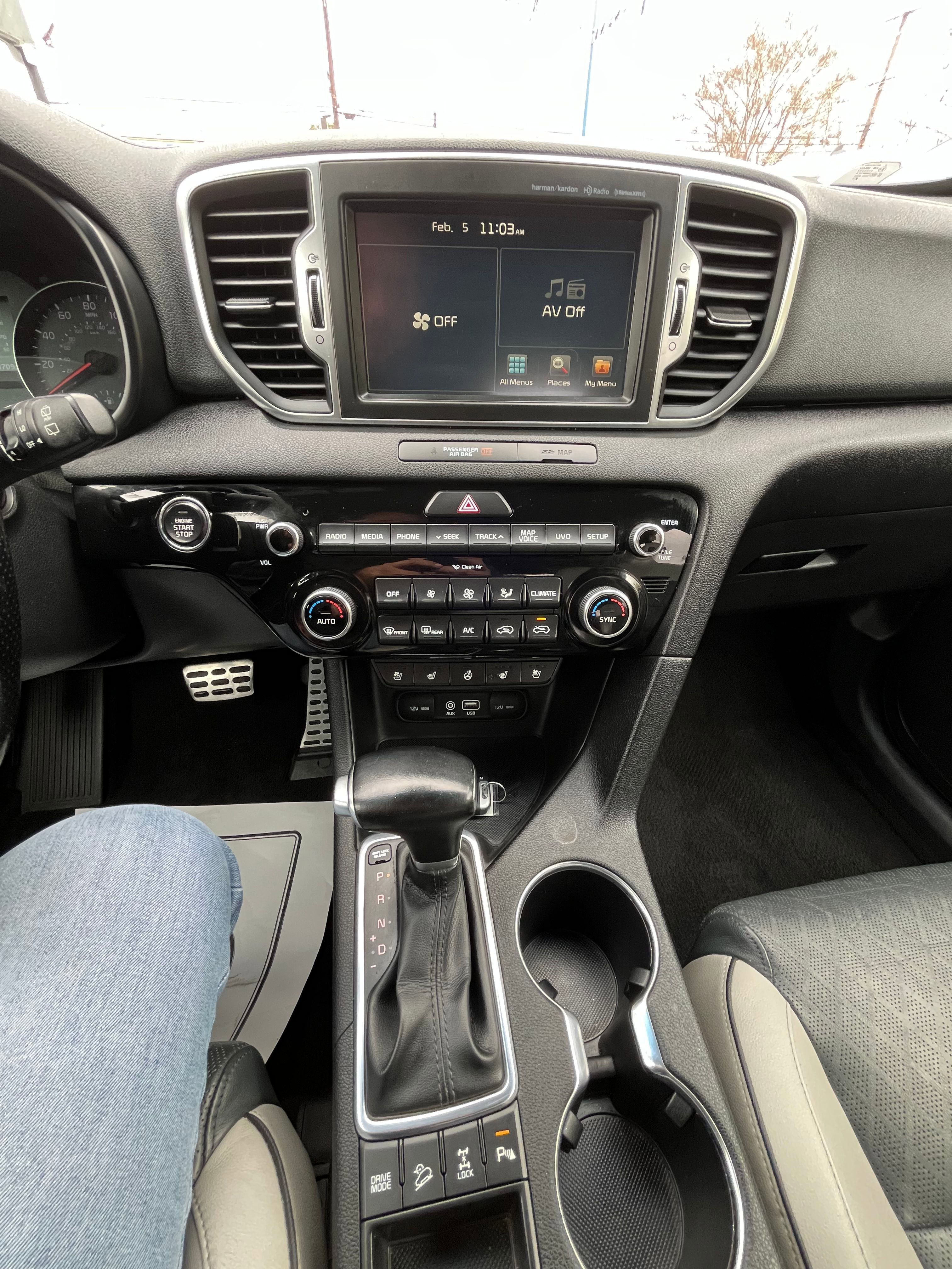 Vehicle image 43 of 70