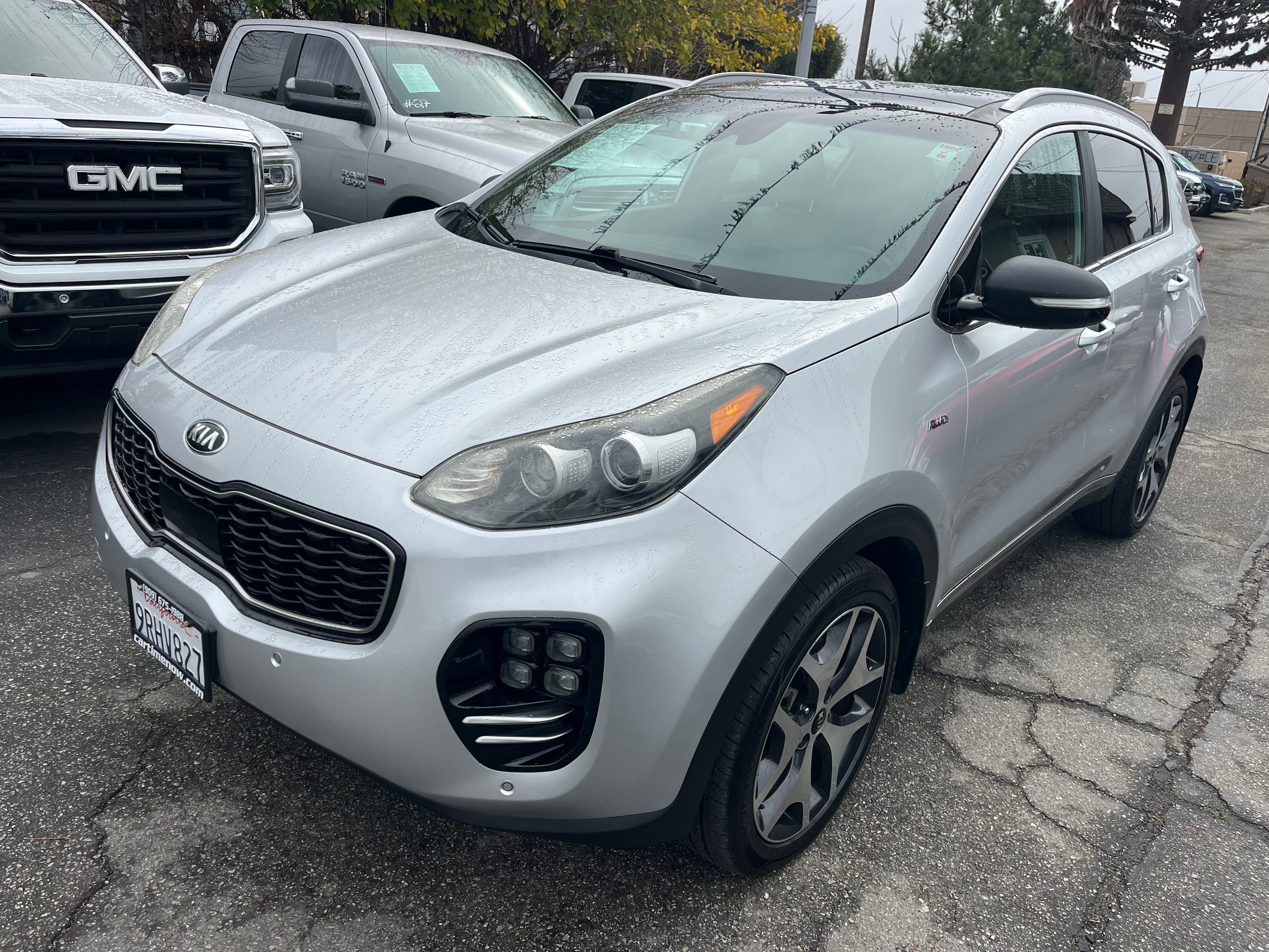 Vehicle image 2 of 70