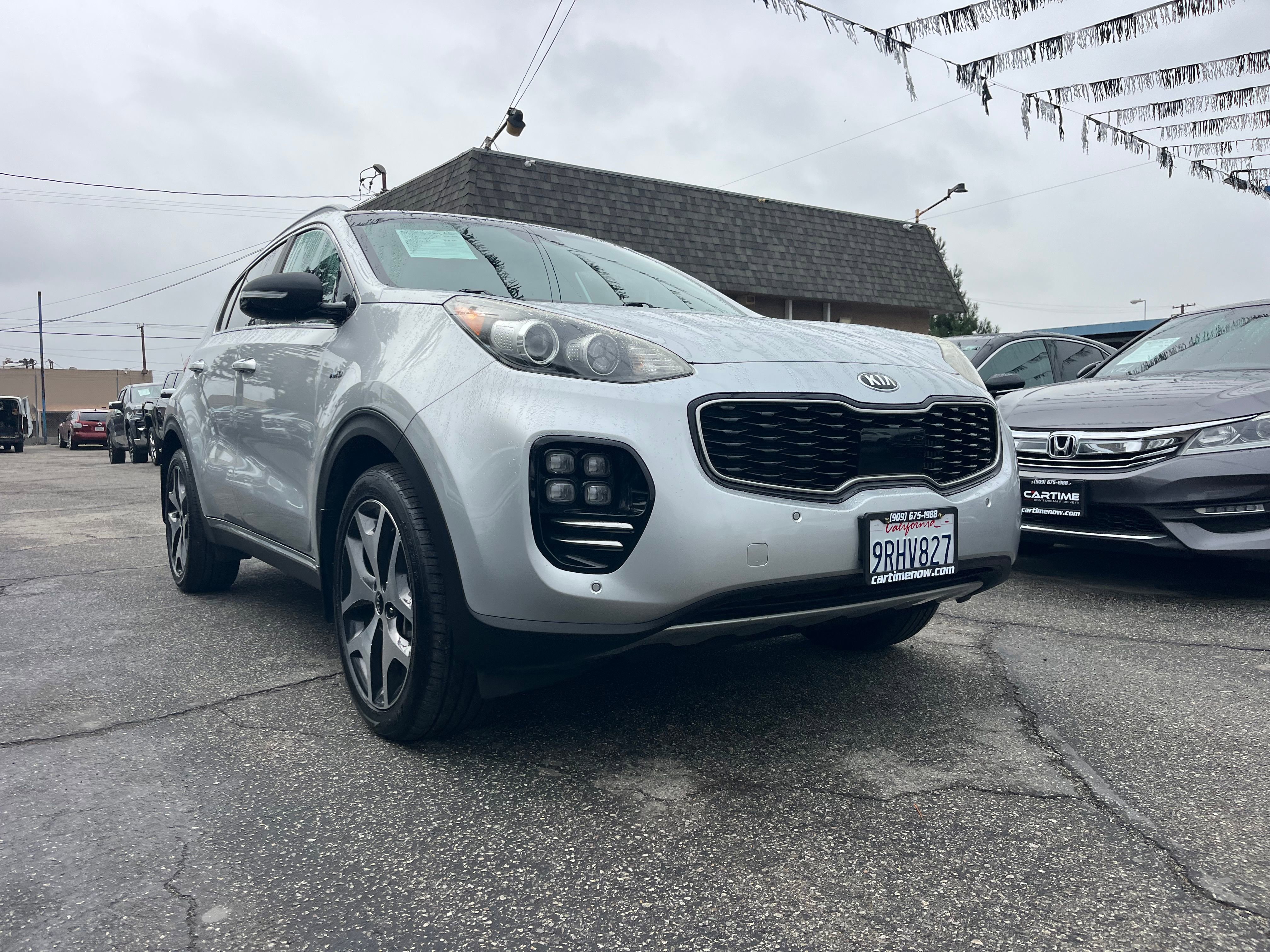 Vehicle image 11 of 70