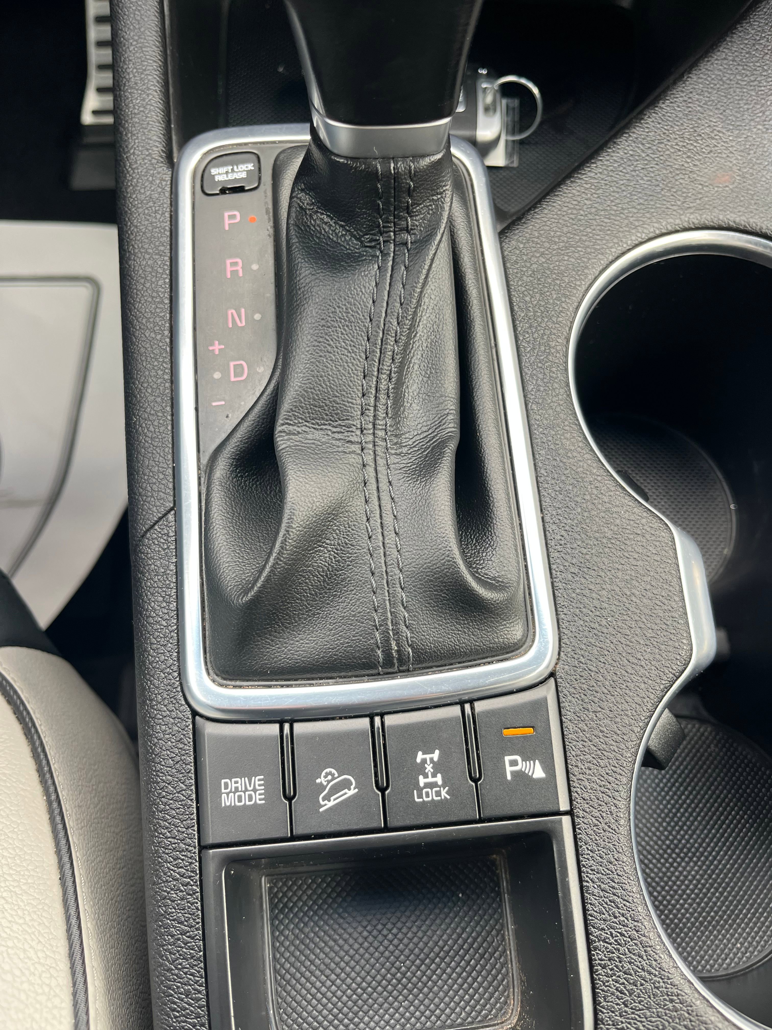 Vehicle image 44 of 70