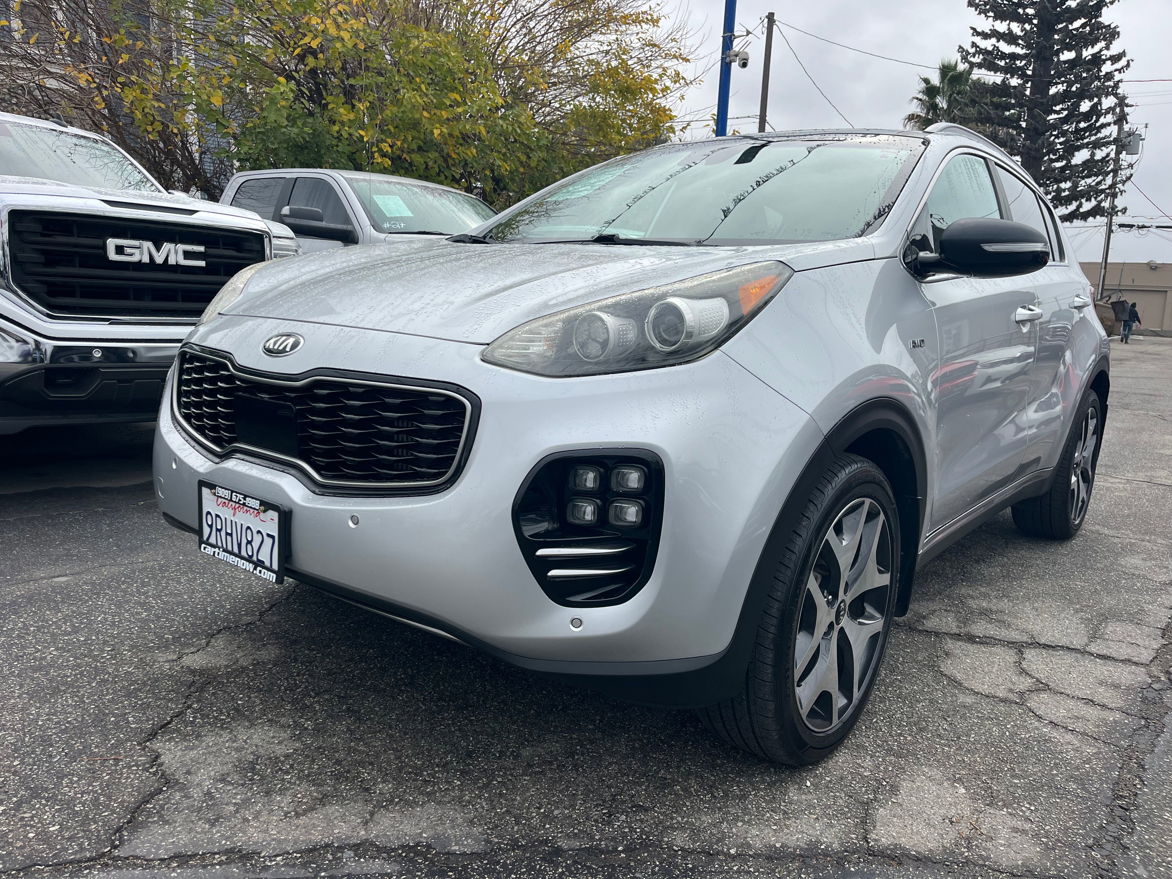 Vehicle image 3 of 70