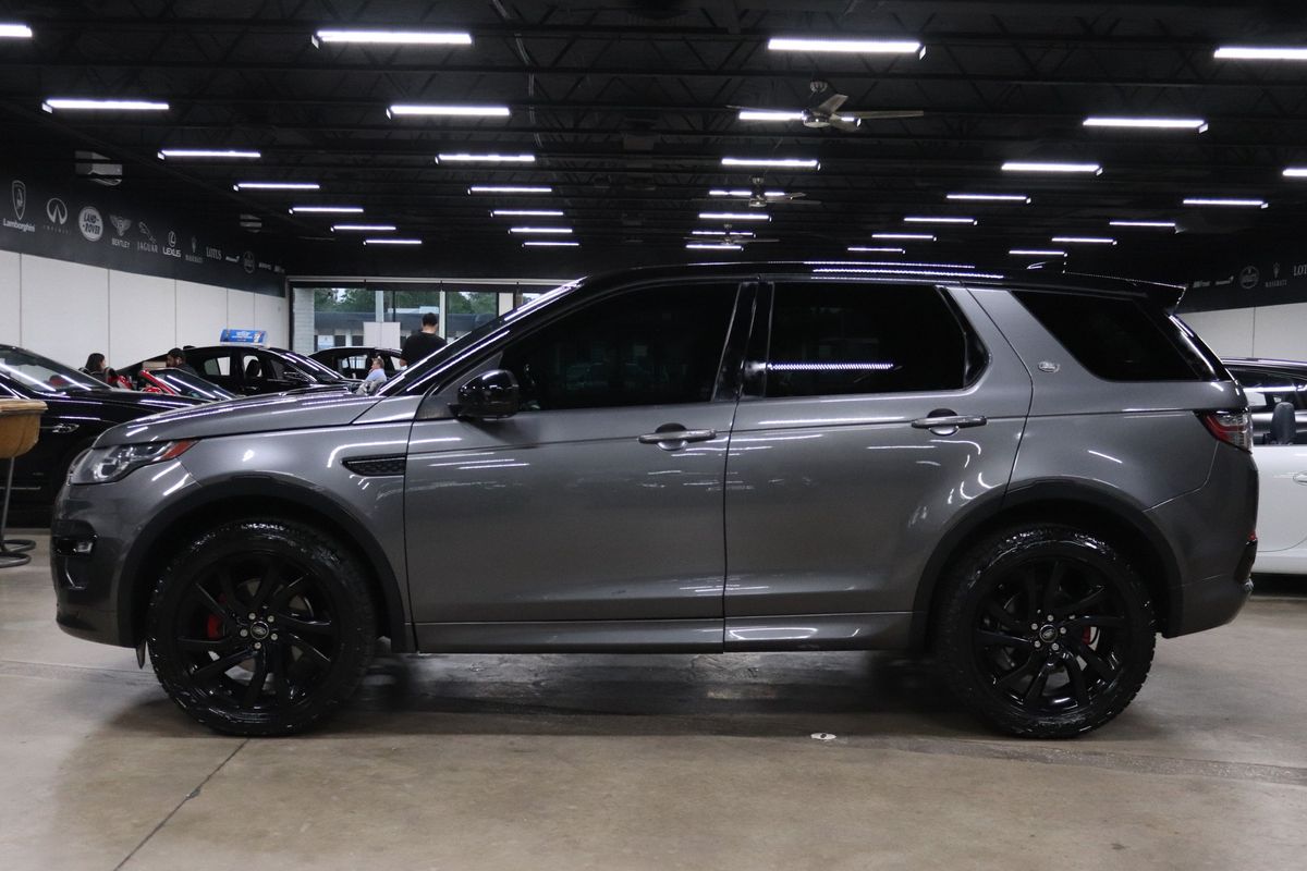 Vehicle image 8 of 40