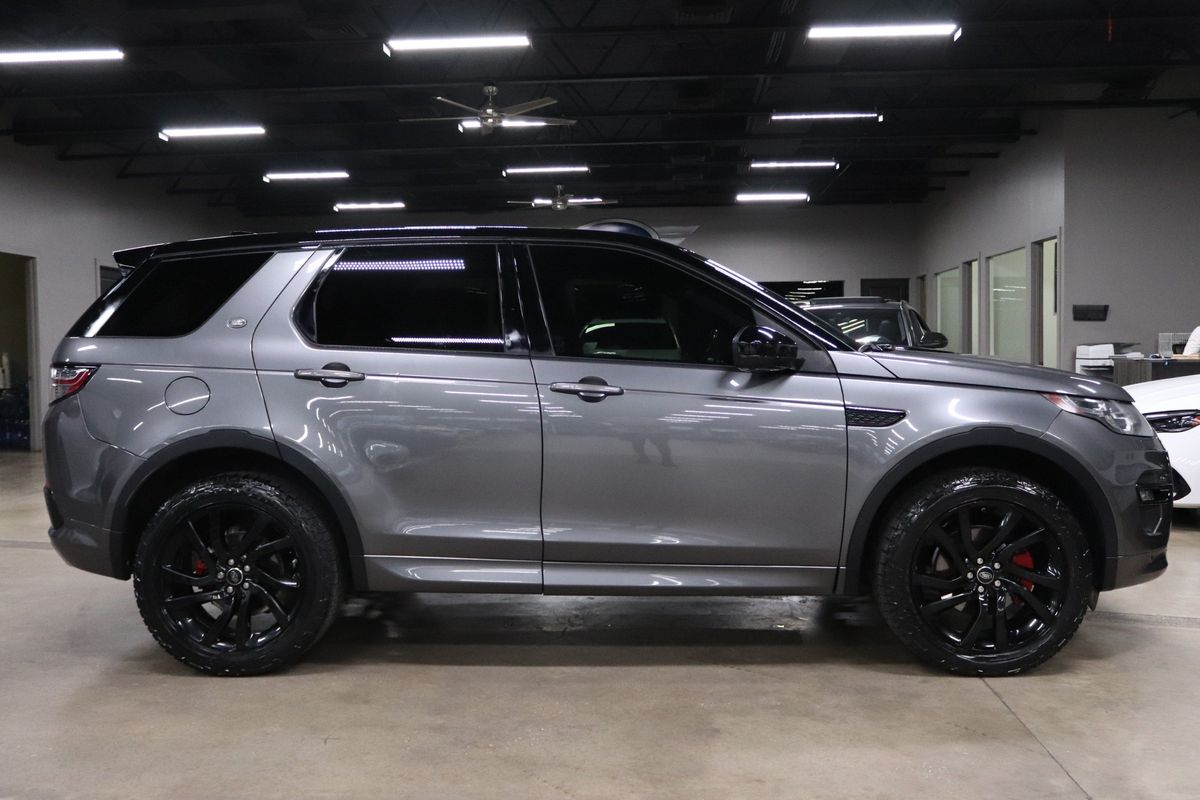 Vehicle image 4 of 40