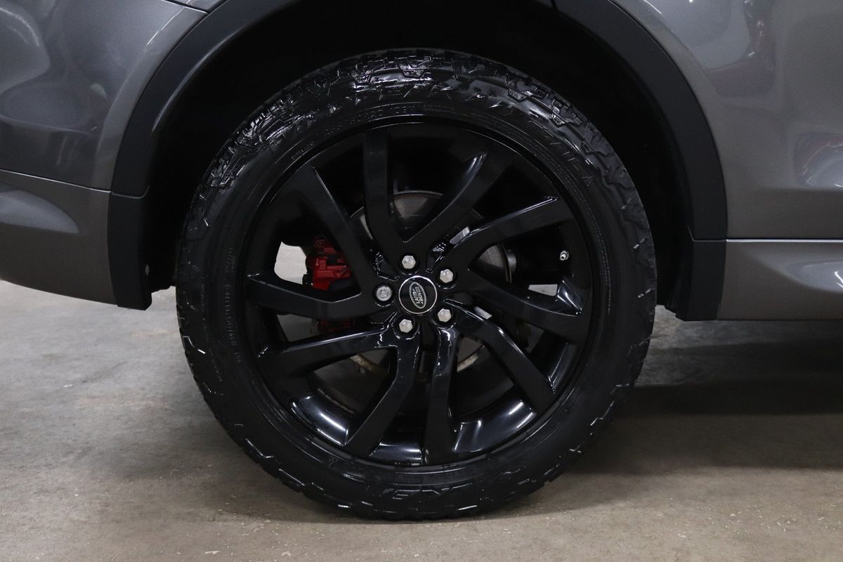 Vehicle image 39 of 40
