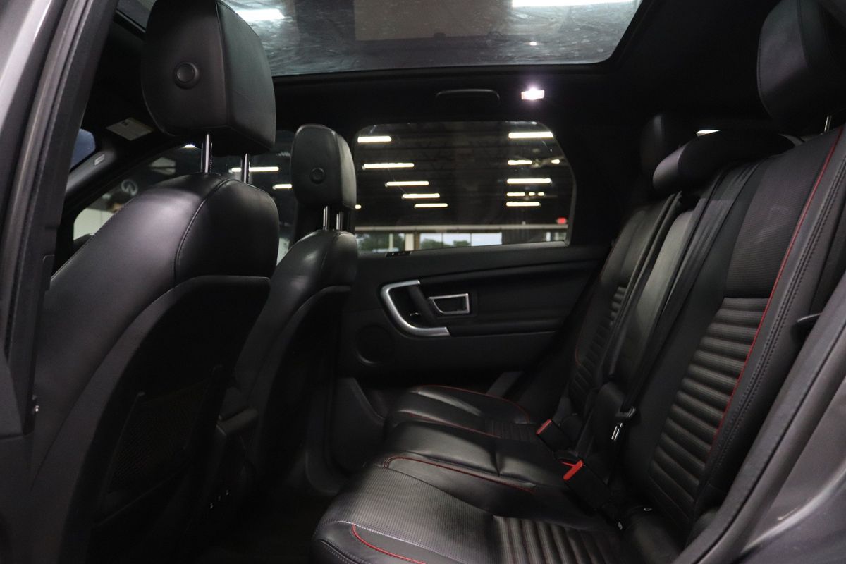 Vehicle image 14 of 40