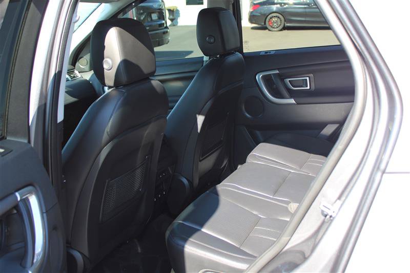 Vehicle image 7 of 16