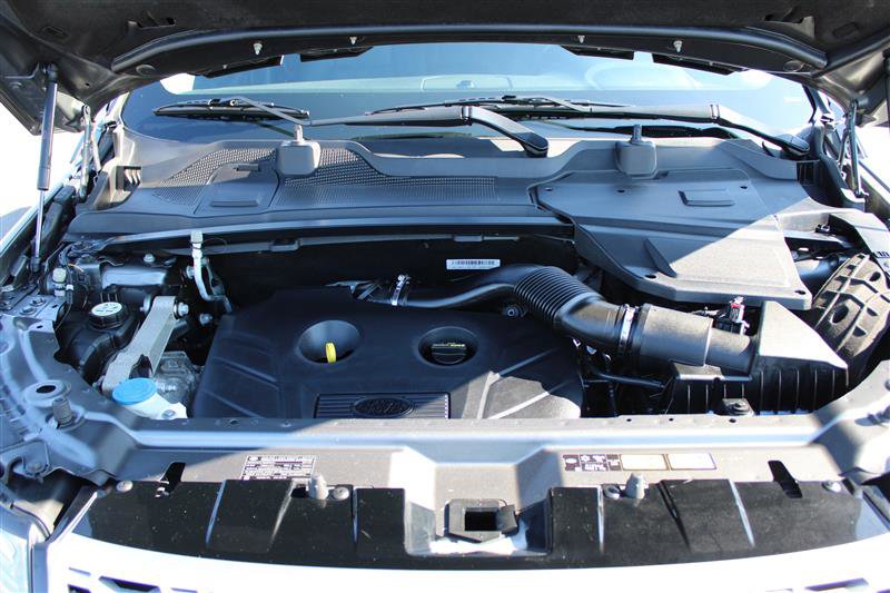 Vehicle image 14 of 16