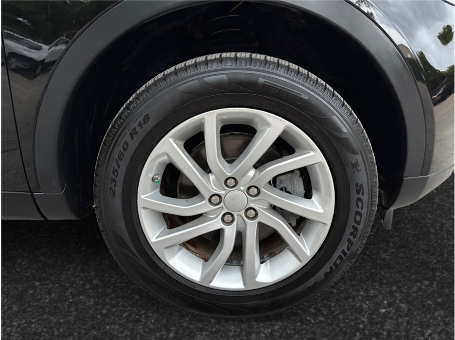 Vehicle image 12 of 51