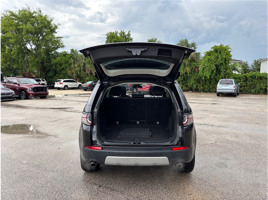 Vehicle image 14 of 51