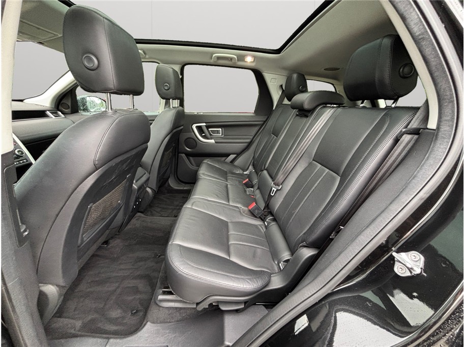 Vehicle image 17 of 51