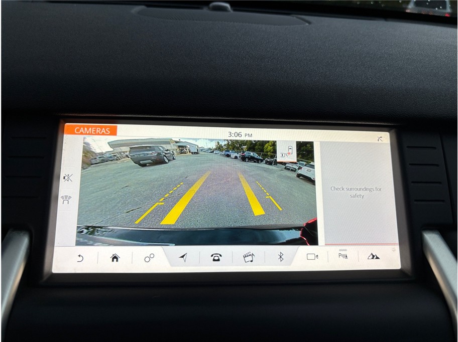 Vehicle image 26 of 51