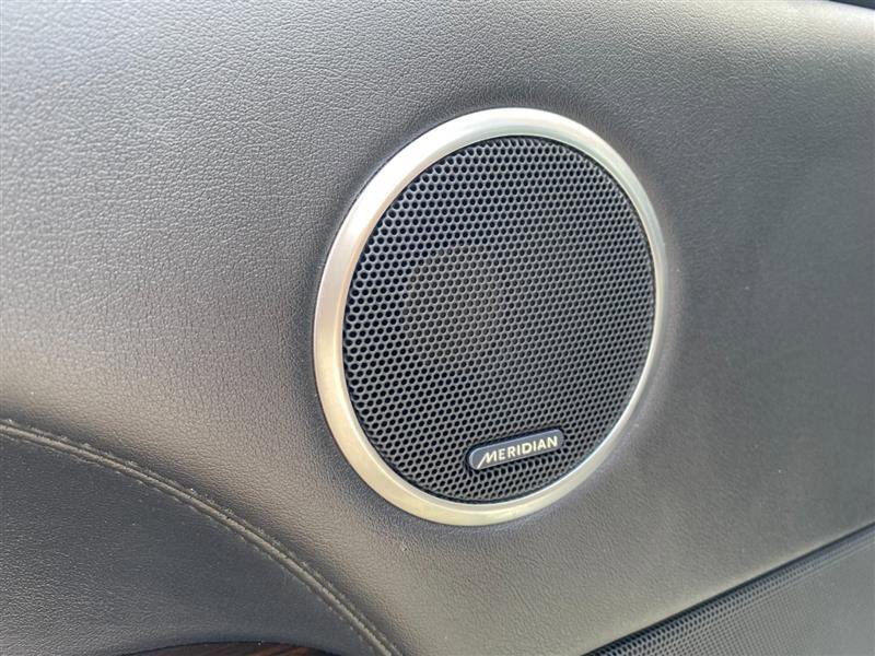 Vehicle image 23 of 24