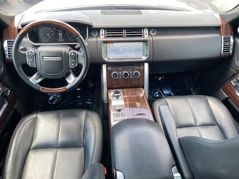 Vehicle image 16 of 24