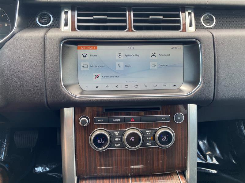 Vehicle image 20 of 24