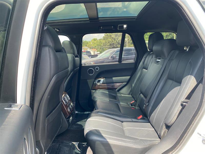 Vehicle image 14 of 24