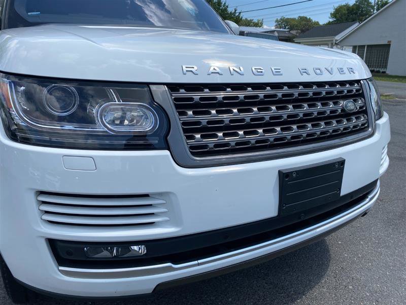 Vehicle image 8 of 24