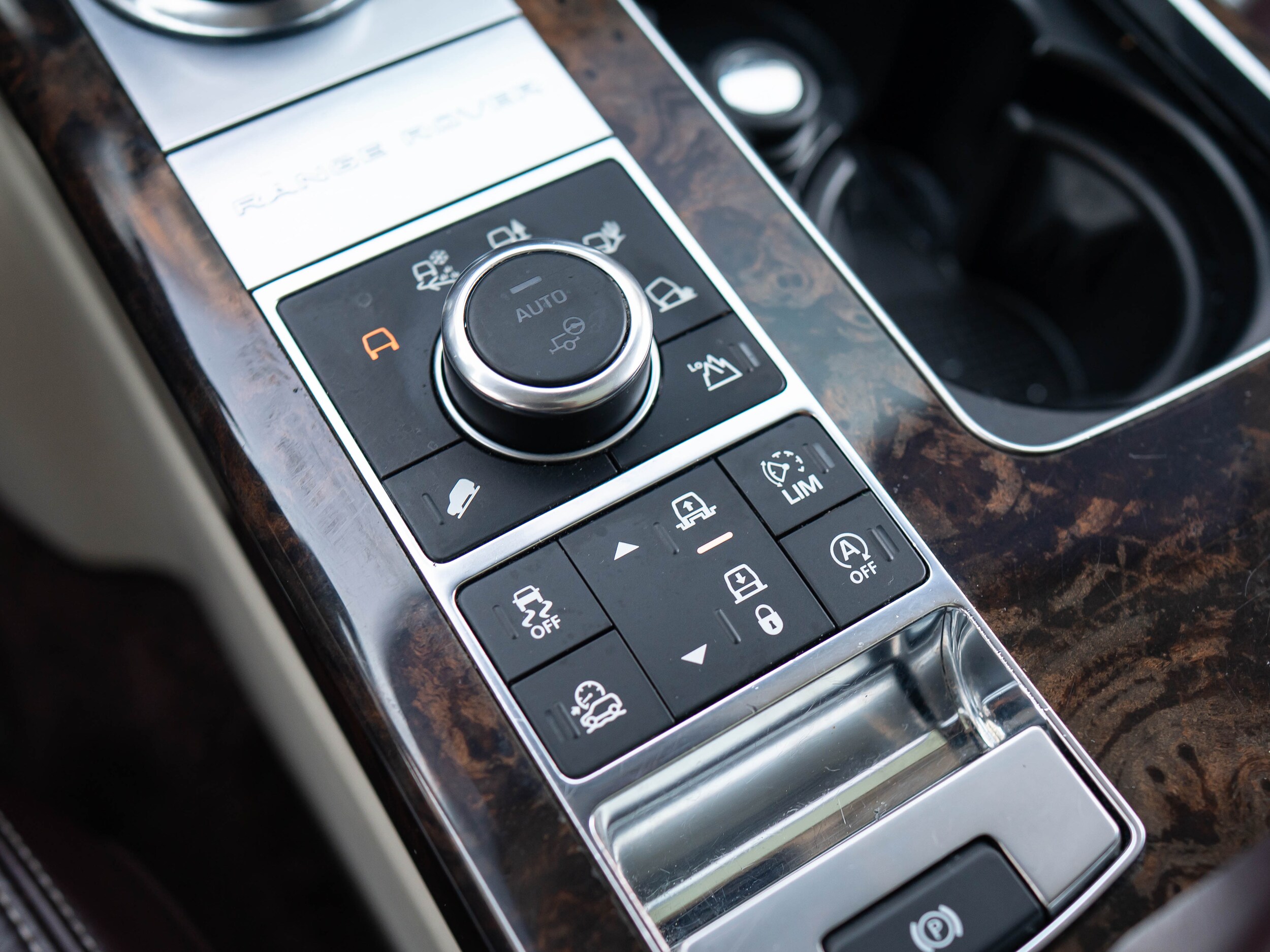 Vehicle image 42 of 64