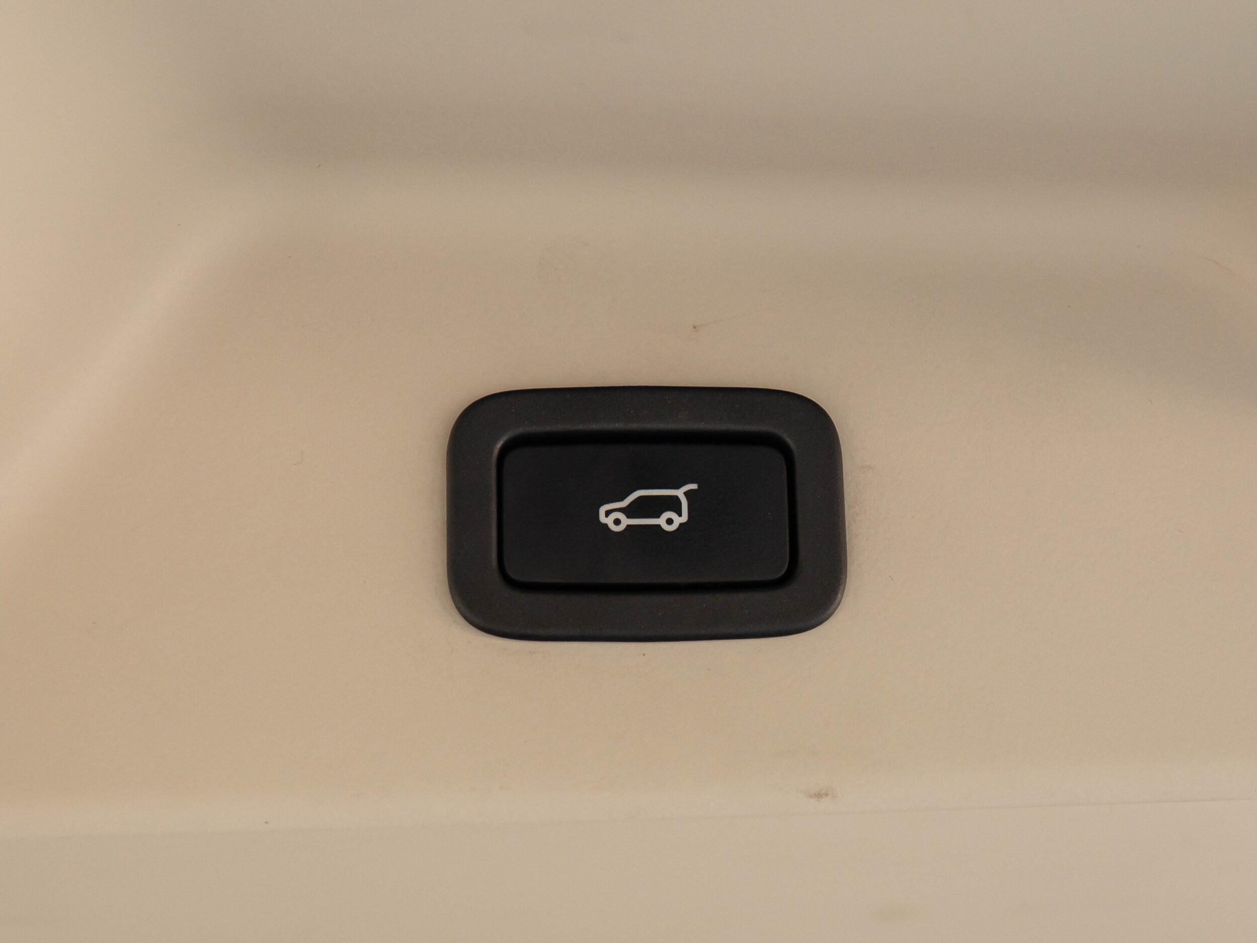 Vehicle image 58 of 64