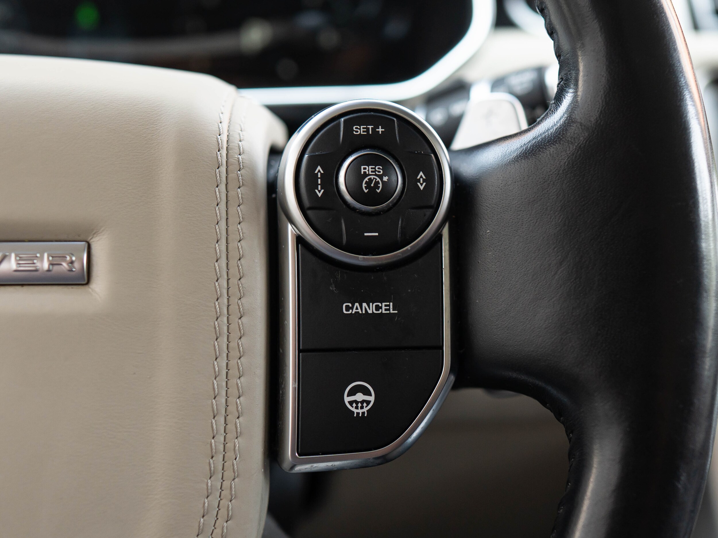 Vehicle image 30 of 64