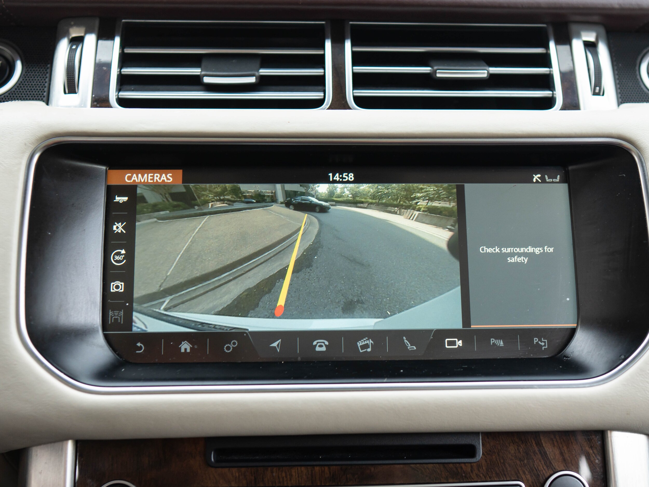 Vehicle image 39 of 64