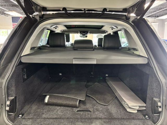 Vehicle image 36 of 45