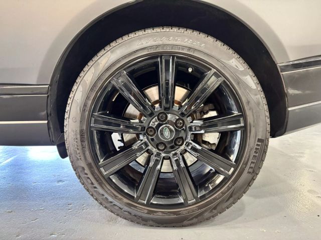 Vehicle image 43 of 45