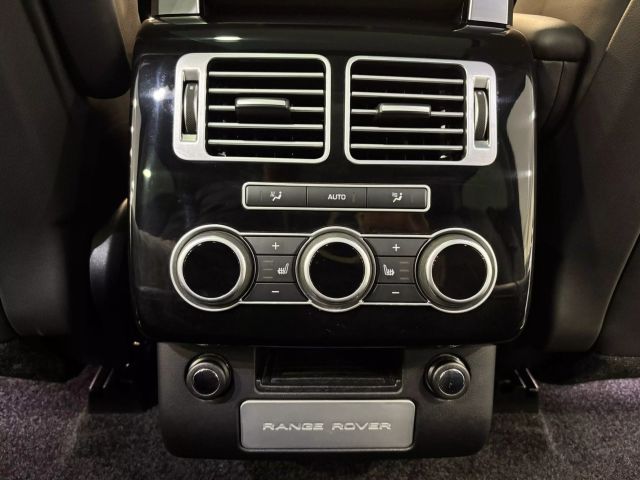 Vehicle image 19 of 45