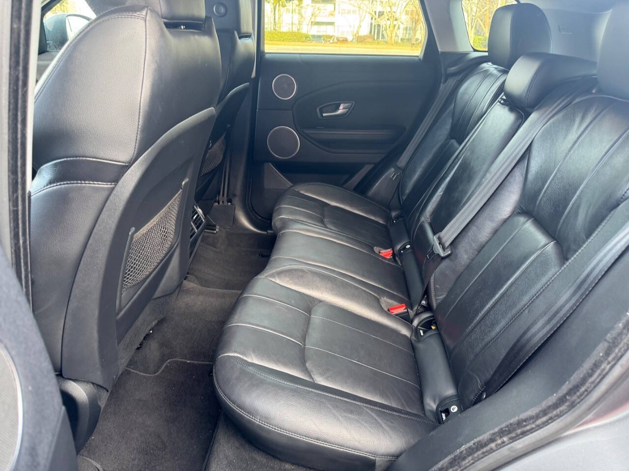 2017 Land Rover Range Rover Evoque Image 15 of 28