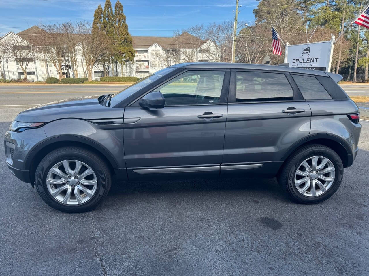 2017 Land Rover Range Rover Evoque Image 8 of 28