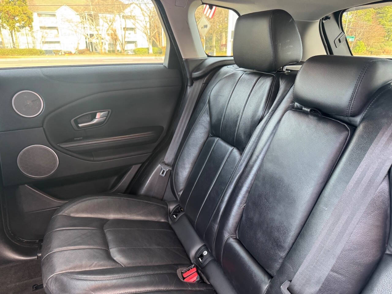 2017 Land Rover Range Rover Evoque Image 13 of 28