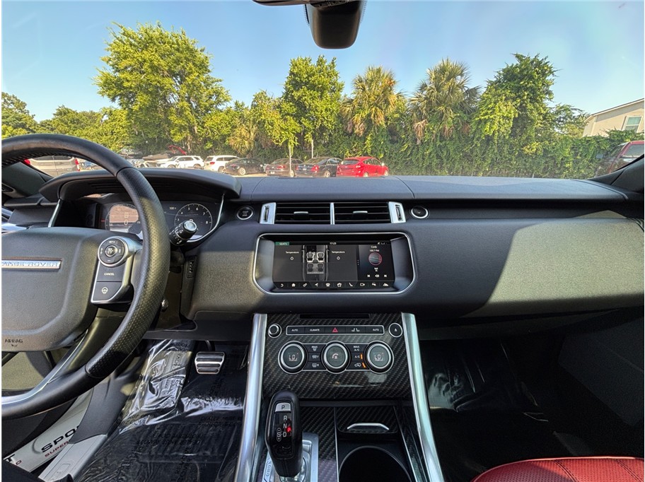 Vehicle image 20 of 57