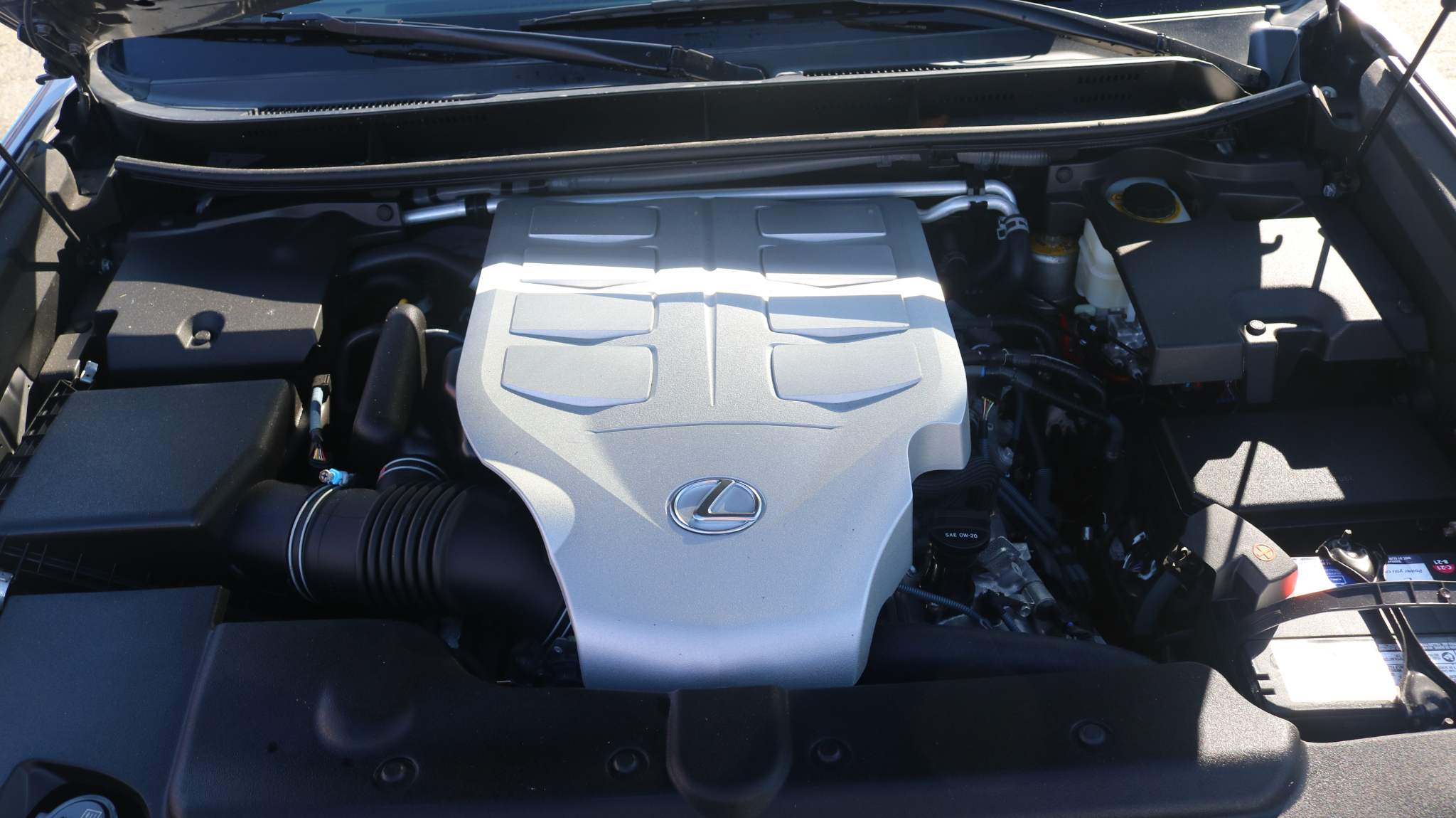 2017 Lexus GX Image 7 of 32