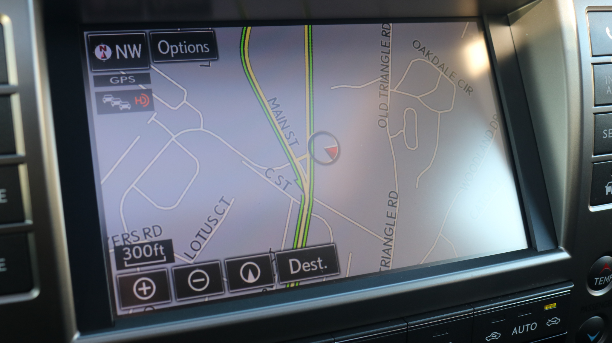 2017 Lexus GX Image 19 of 32